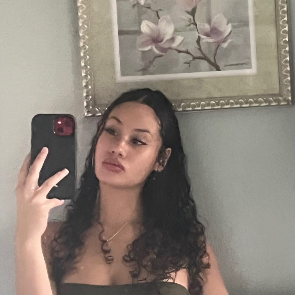 Meet your Posher, Deni